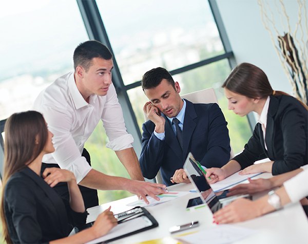 Legal and labour advice for companies